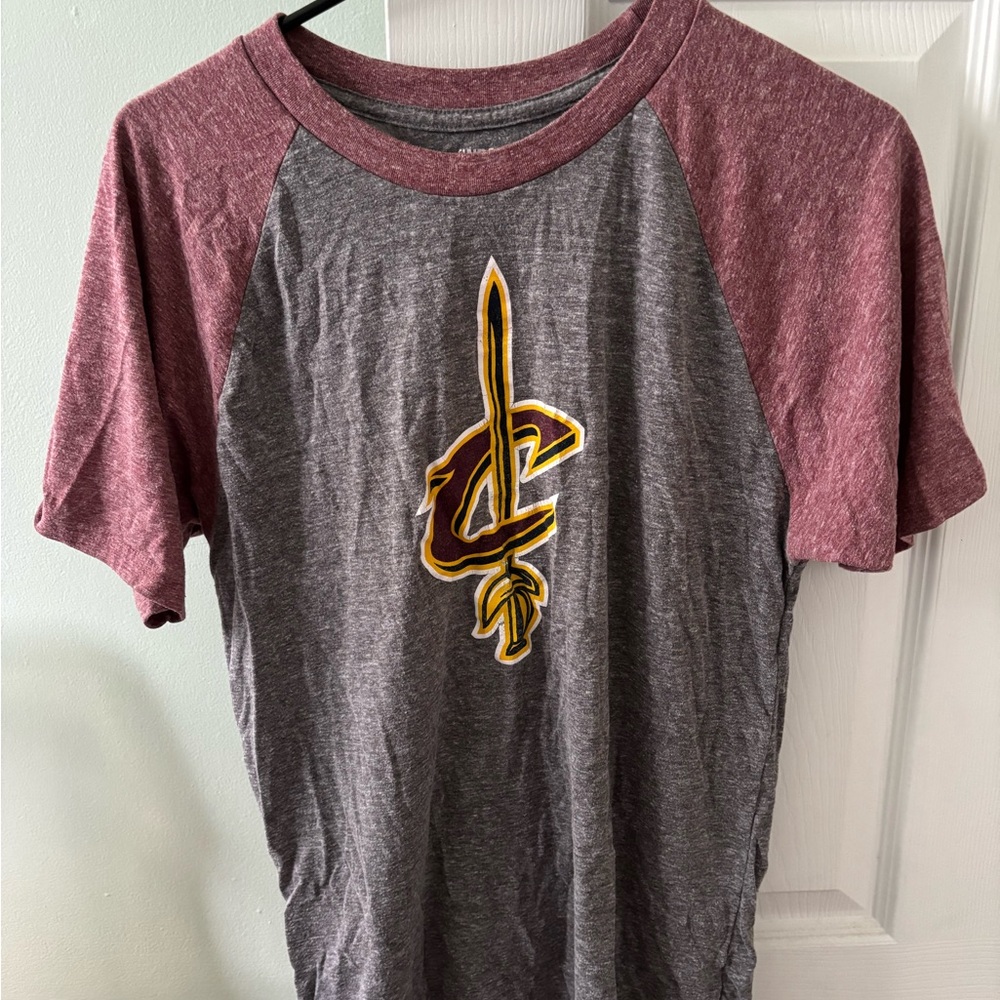 NBA Gray and Maroon Short Sleeve Tee